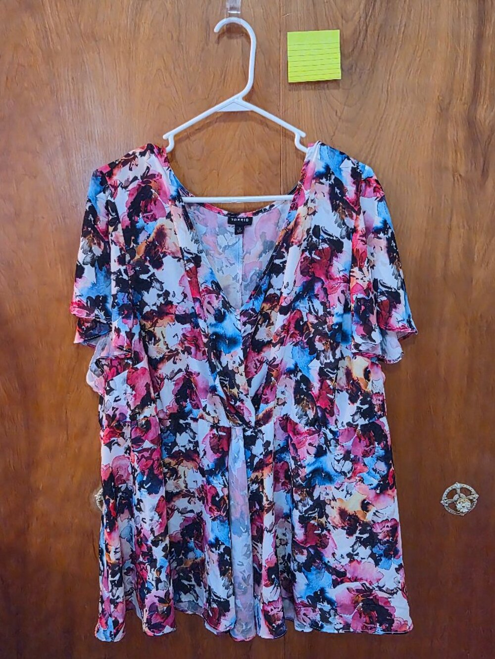 Torrid Floral Surplice Blouse Size 5 Plus Size Watercolor Flutter Sleeve Top